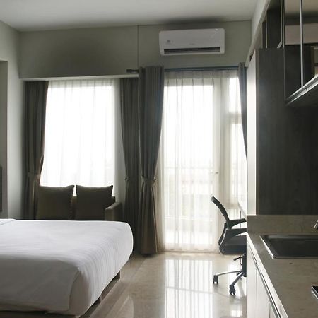 Graha Makara Suite Hotel & Residence Cikarang Ngoại thất bức ảnh