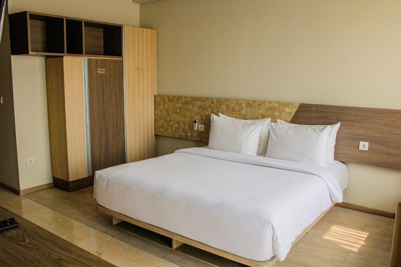 Graha Makara Suite Hotel & Residence Cikarang Ngoại thất bức ảnh
