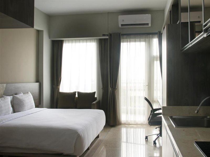 Graha Makara Suite Hotel & Residence Cikarang Ngoại thất bức ảnh