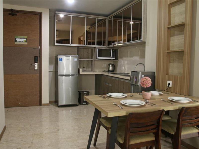 Graha Makara Suite Hotel & Residence Cikarang Ngoại thất bức ảnh